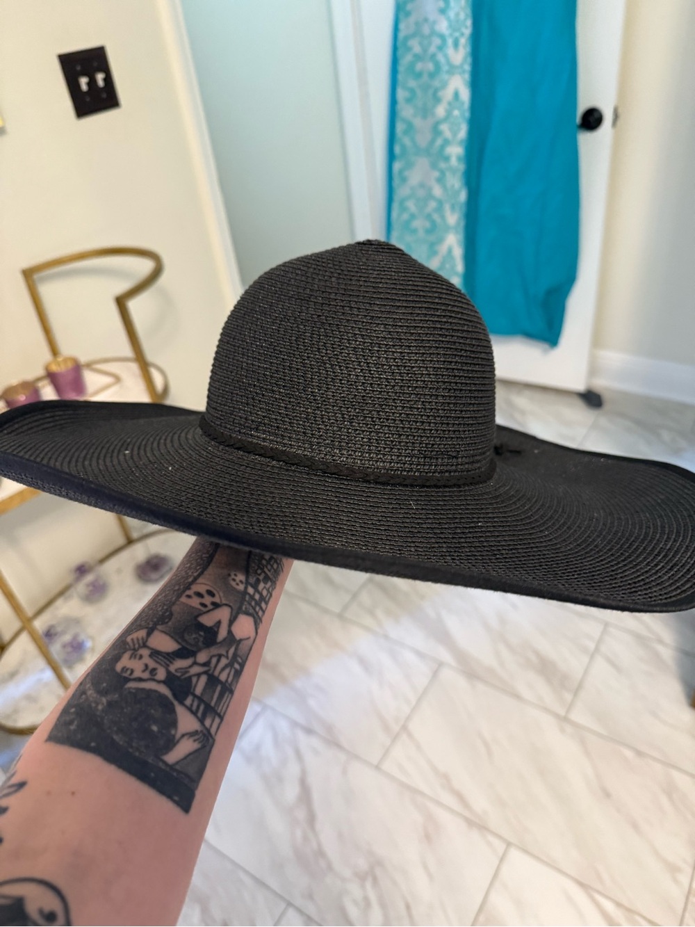 Black Wide-Brim Straw Sun Hat - Classic Women’s Beach Hat